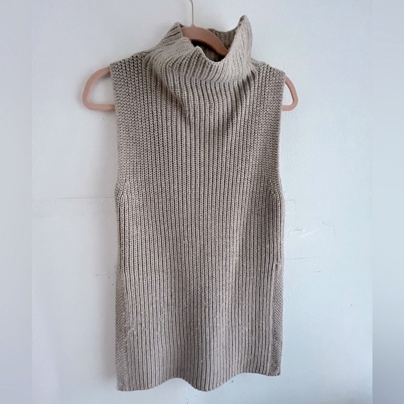 Wilfred Aritzia Wool Mock Neck Sleeveless Sweater Tank Size XS - Picture 2 of 4